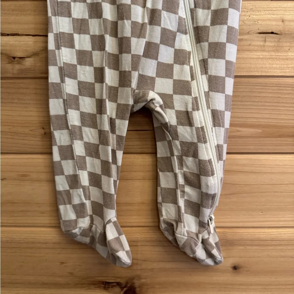 Milkberry 3-6 Months Bamboo Rayon Stretchy Tan White Checkered One Piece Footie